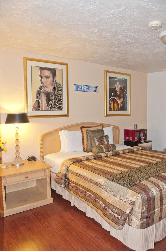 Design Room, 1 King Bed photo 1