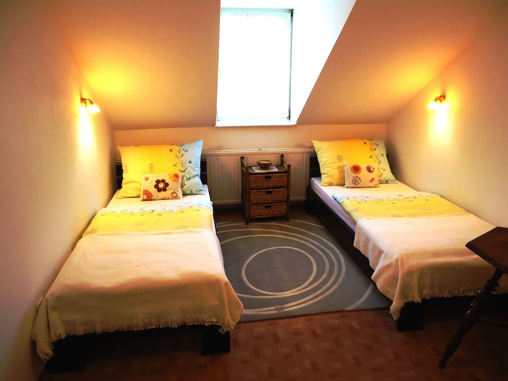 Standard Twin Room photo 1