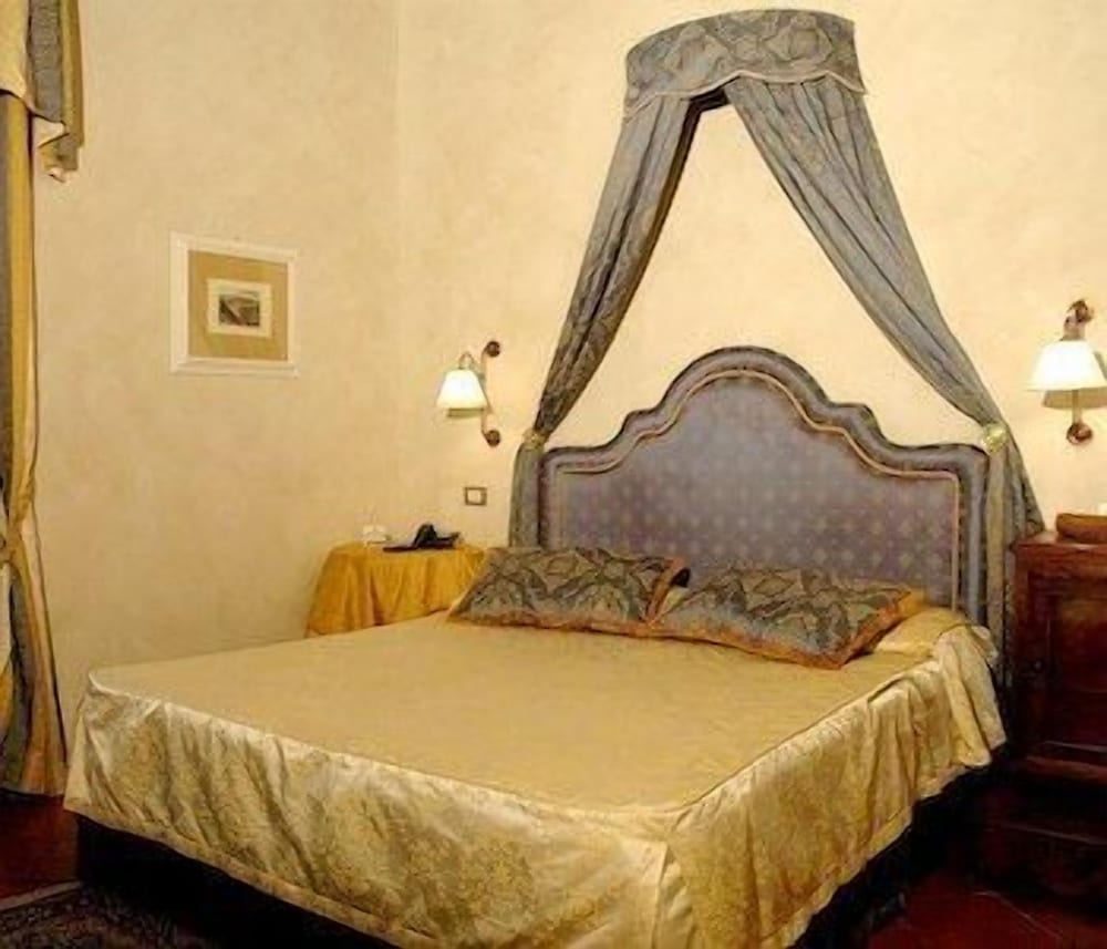 Romantic Double Room photo 2