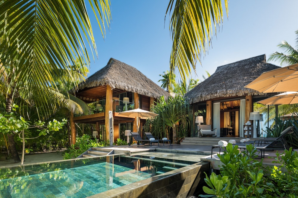 Luxury Villa, 3 Bedrooms, Private Pool, Beachside