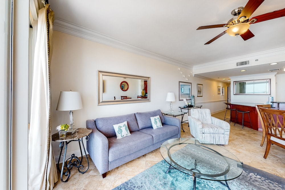 Condo, 2 Bedrooms