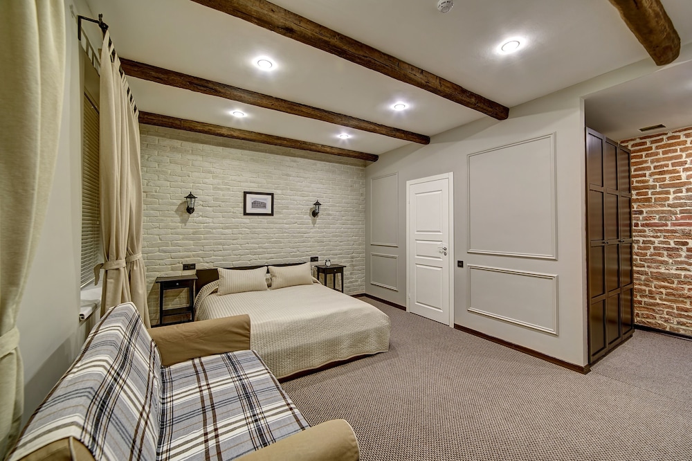 Deluxe Family Room, Garden View