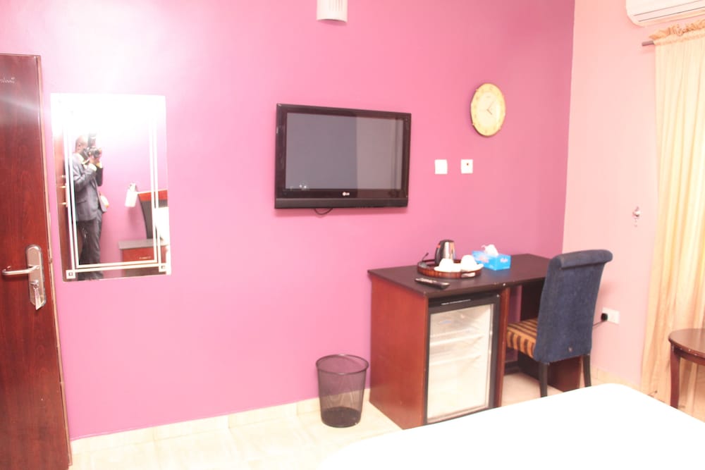 Rosebud Room photo 2