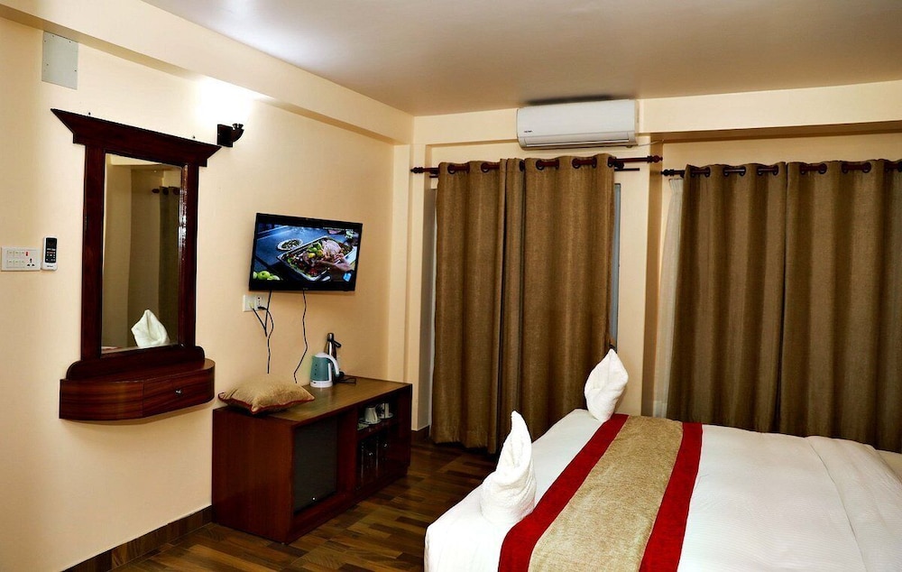 Deluxe Double or Twin Room photo 1
