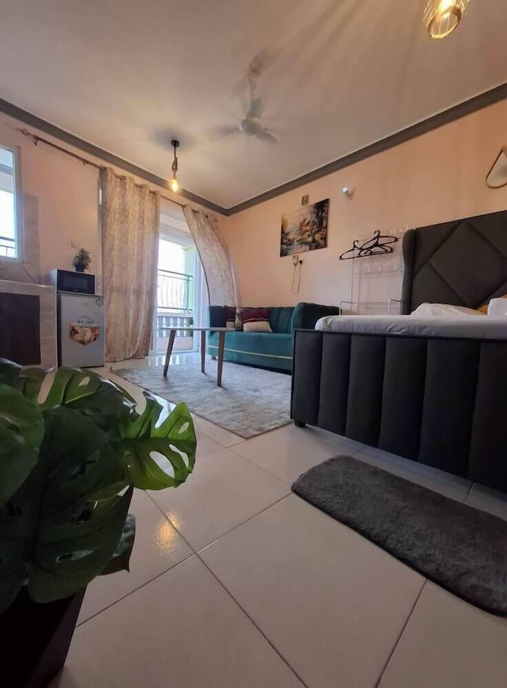 Superior Studio Suite, City View