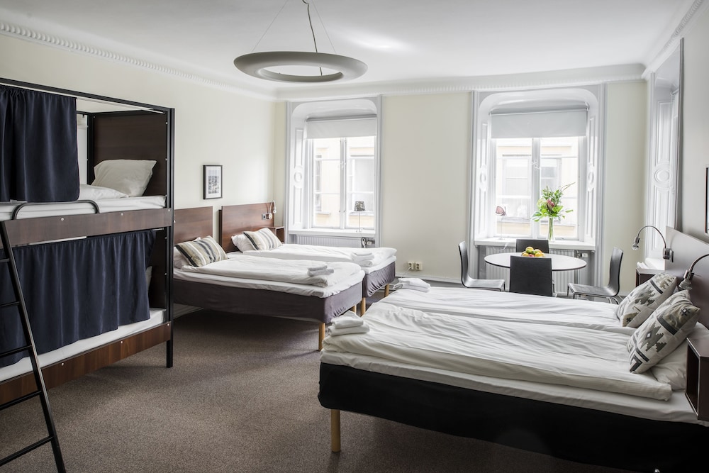 Standard Room, Ensuite (6-beds)