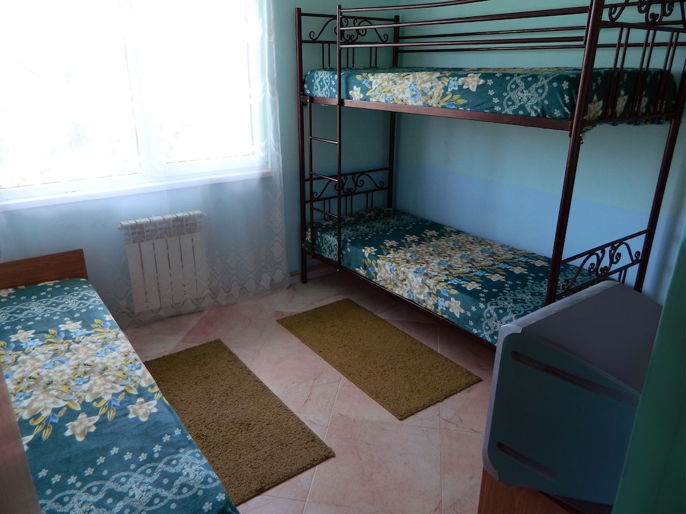 Standard Triple Room, Balcony photo 2
