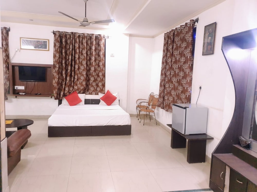 Deluxe Double Room, City View