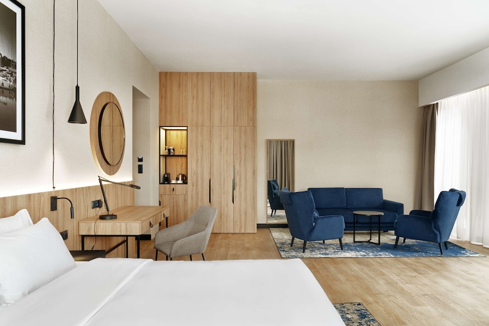 Junior Suite, Non Smoking - Photo 6