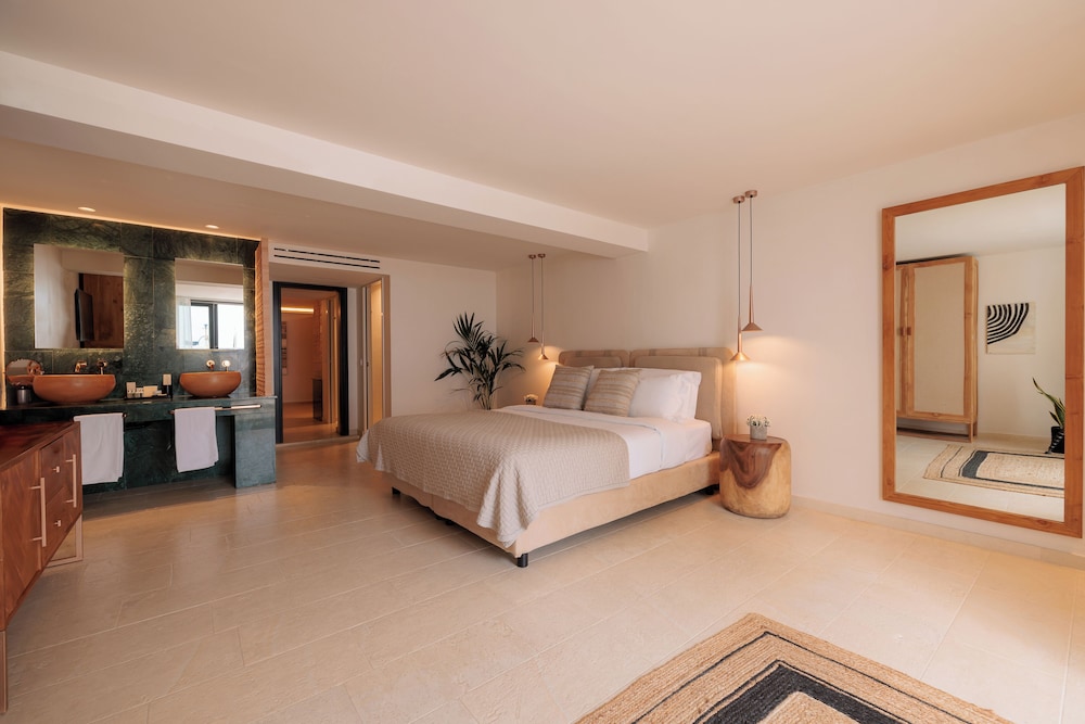 Family Suite, 2 Bedrooms, Private Pool - Photo 1