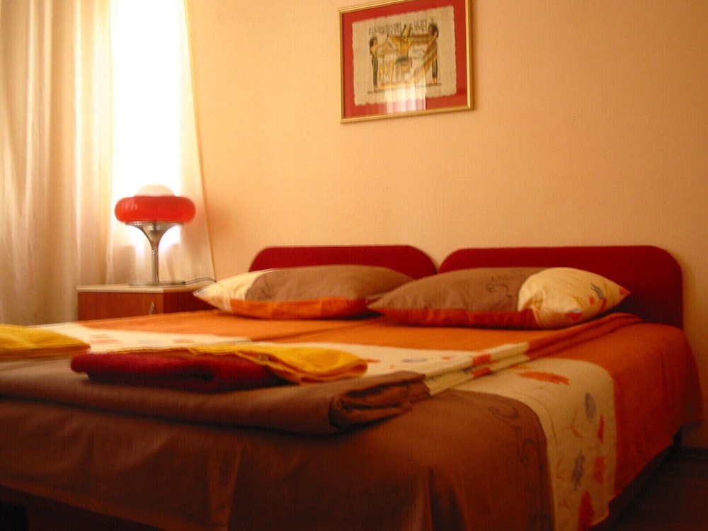 Double Room (Street Side) photo 1