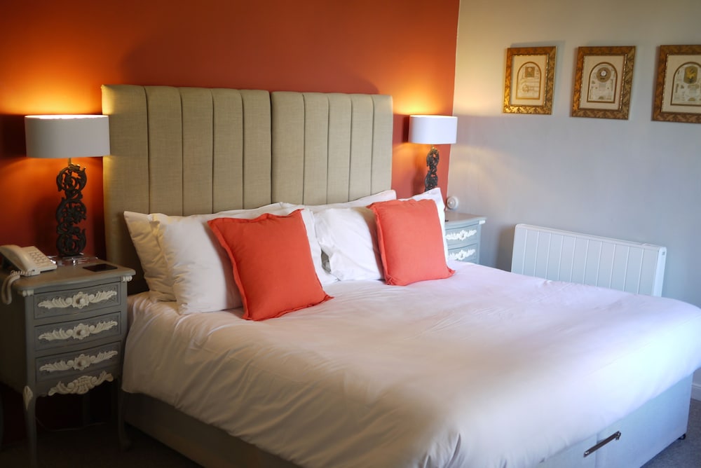 Double or Twin Room (Reynolds Room)