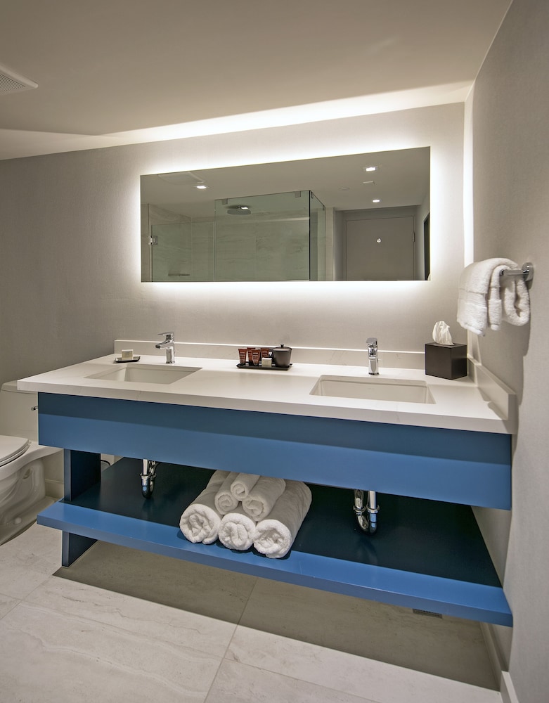 All New Pines Ocean View Connecting Room (Recently Renovated) - Photo 7