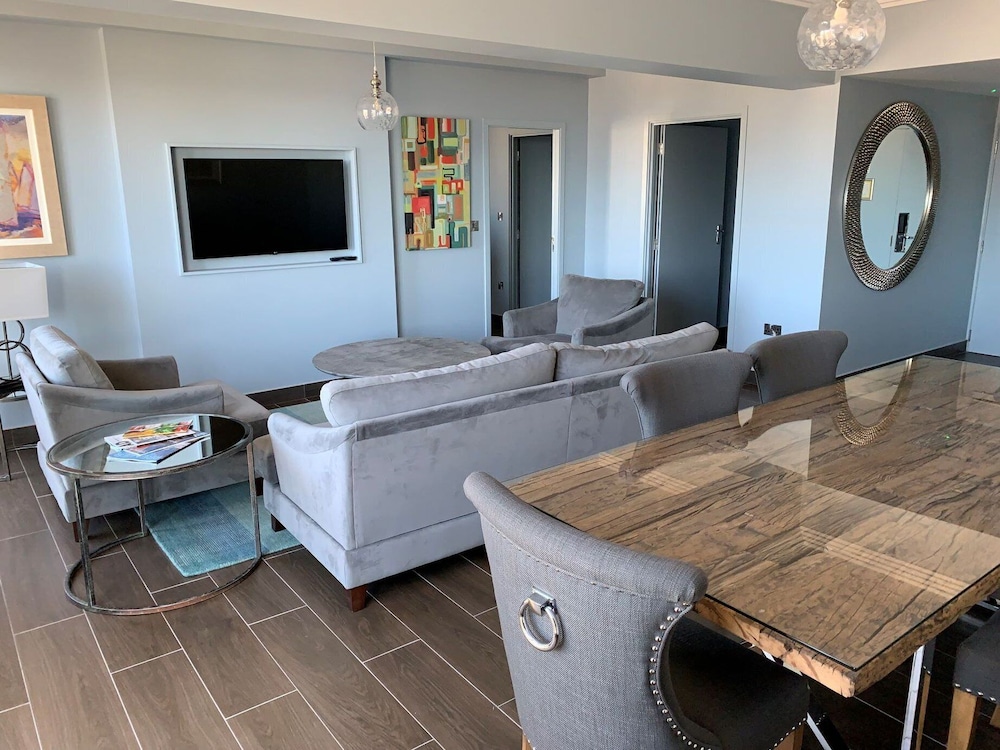 Victoria Suite - Photo 1