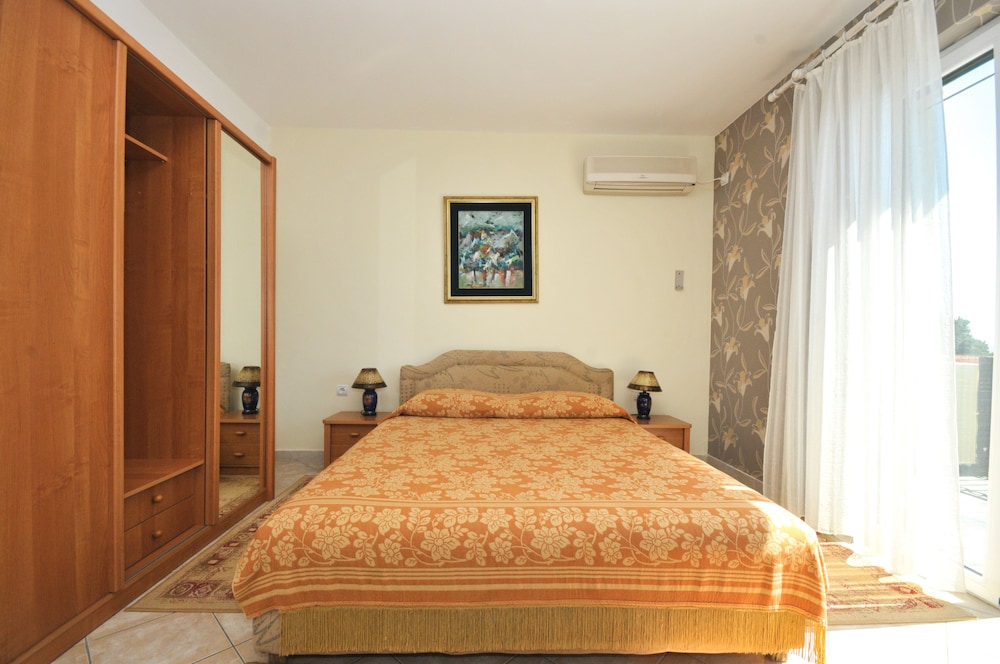 Economy Apartment, 1 Bedroom photo 2