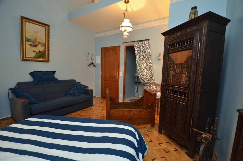 Family Room (Marine) photo 2