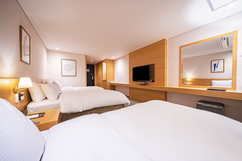 Triple Room photo 2