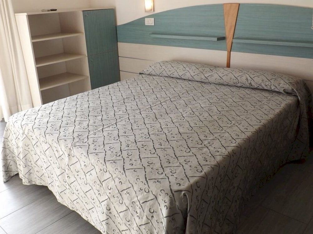 Economy Double Room - Photo 2