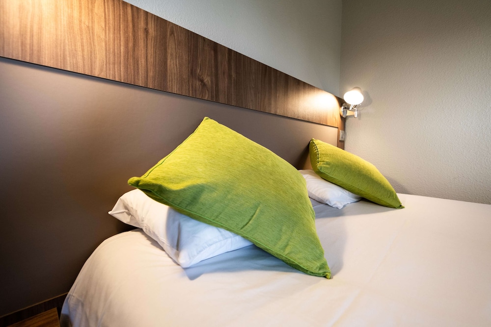 Standard Room, 1 Double Bed - Photo 9