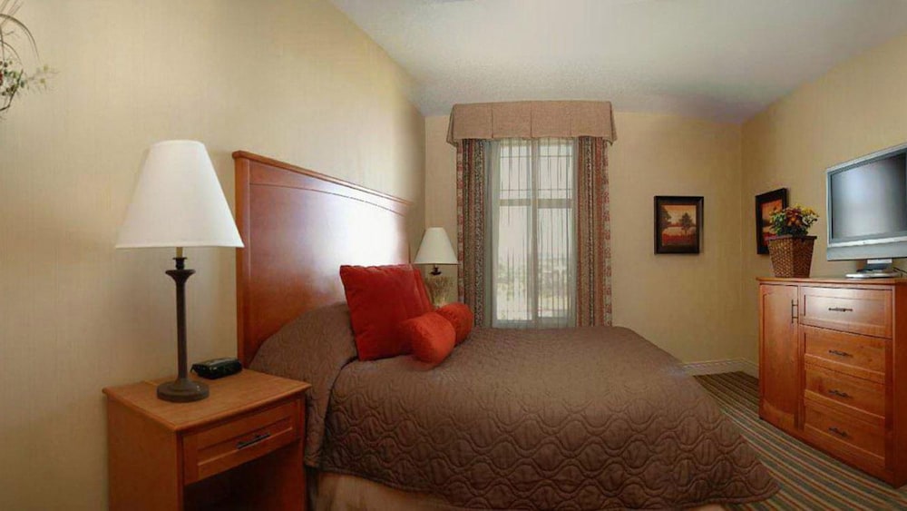 Standard Room, 1 King Bed - Photo 1