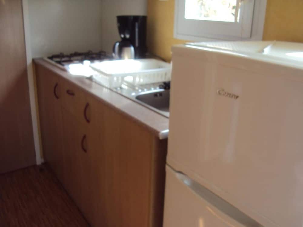 Mobile Home, 2 Bedrooms - Photo 12