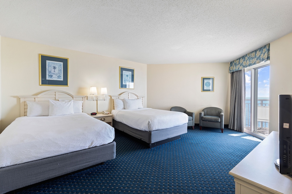 Condo, 2 Bedrooms (Oceanfront) photo 1