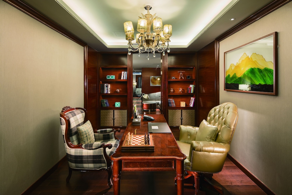 Presidential Suite