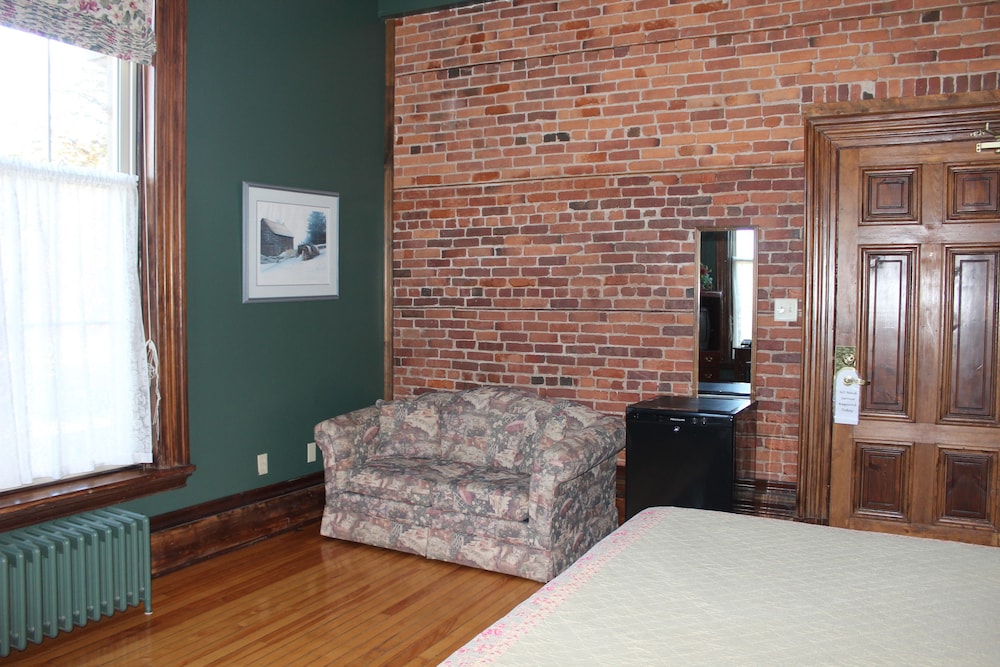 Room, 1 King Bed photo 2