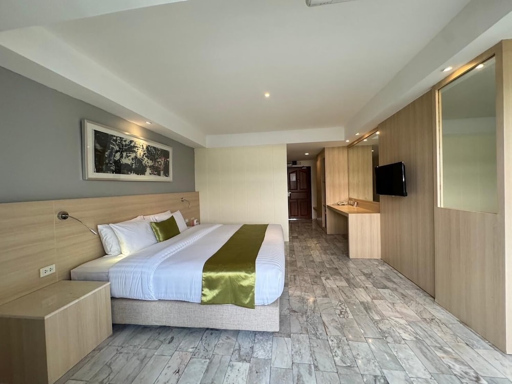 Deluxe Double Room photo 2