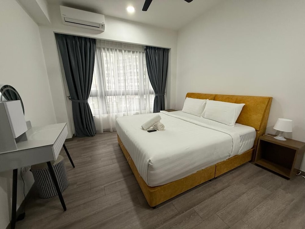Suite with City View