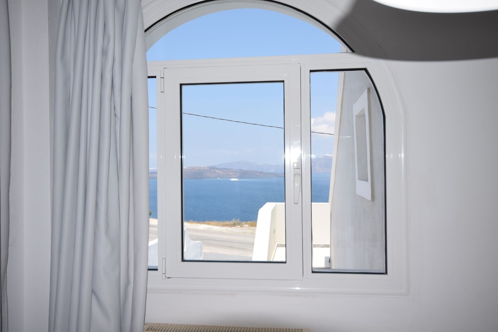 Traditional Apartment, 1 Bedroom (Caldera View) - Photo 17