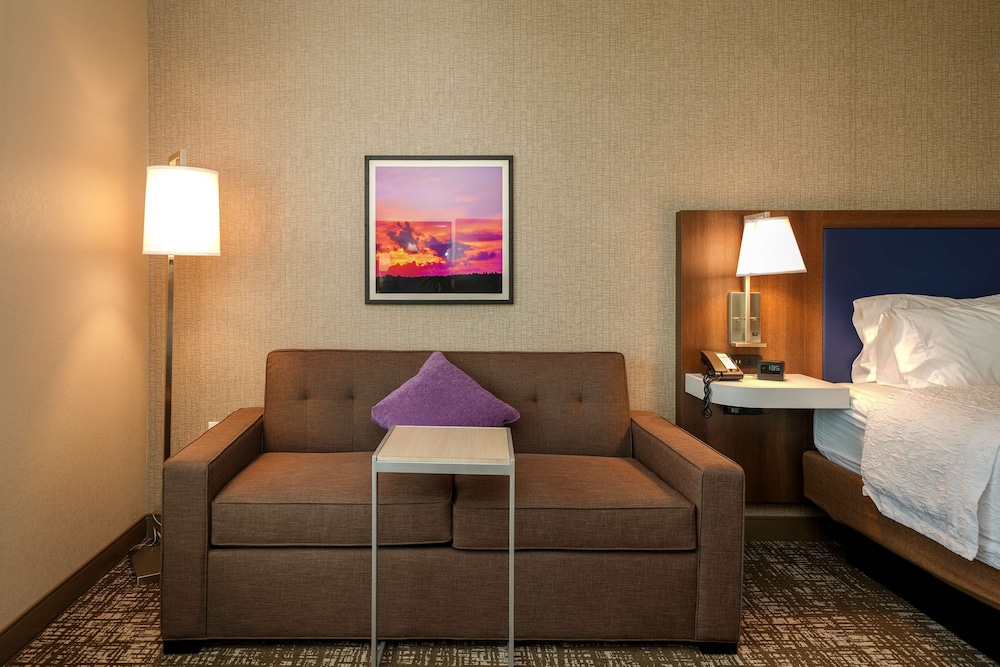 Studio, 1 King Bed, Accessible (Hearing) - Photo 1
