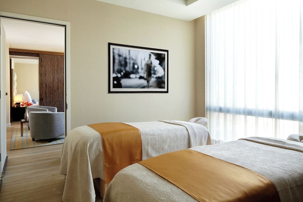 Spa One Bedroom Sauna Suite