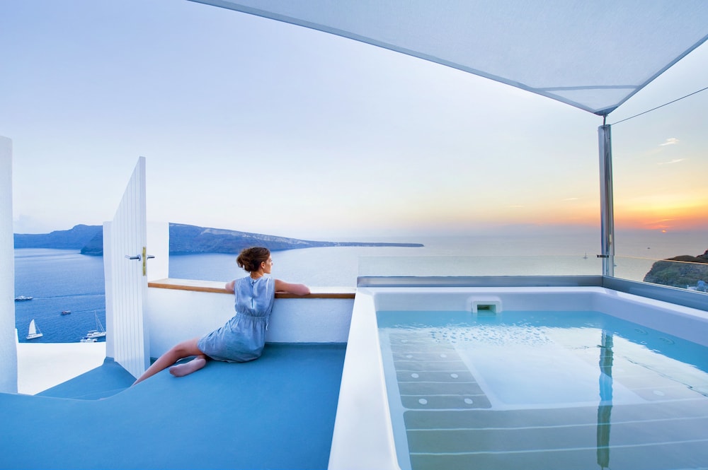 Luxury Villa, 1 Bedroom, Jetted Tub, Hill View