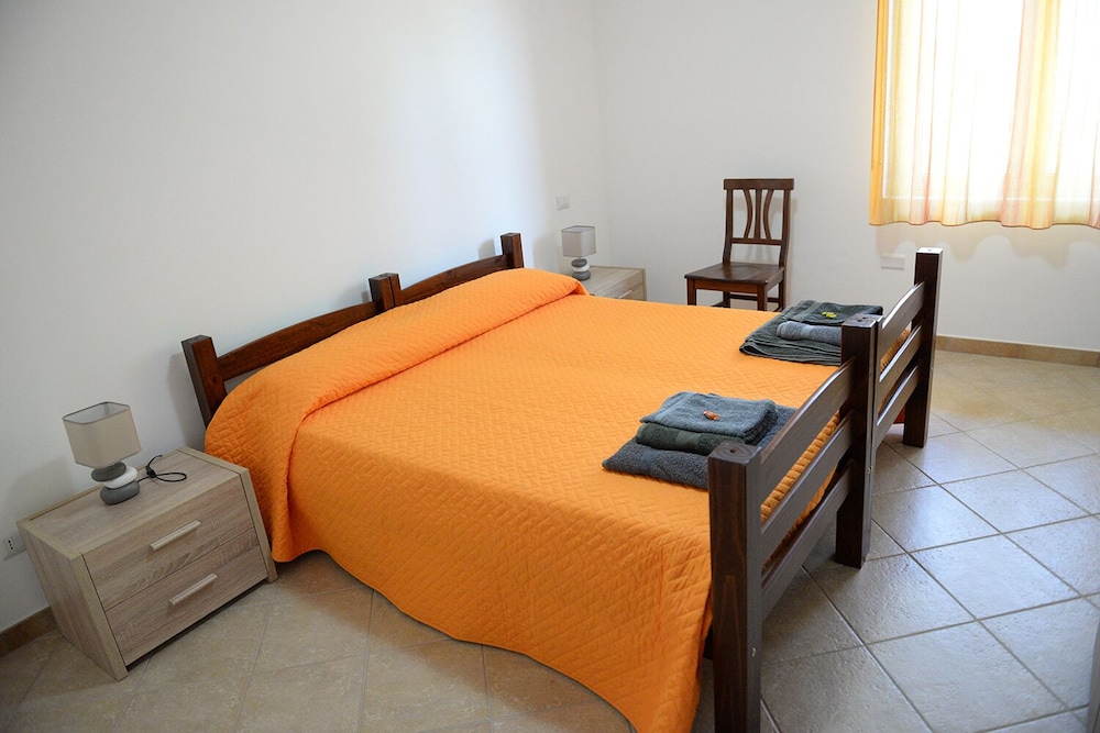 Double or Twin Room - Photo 9