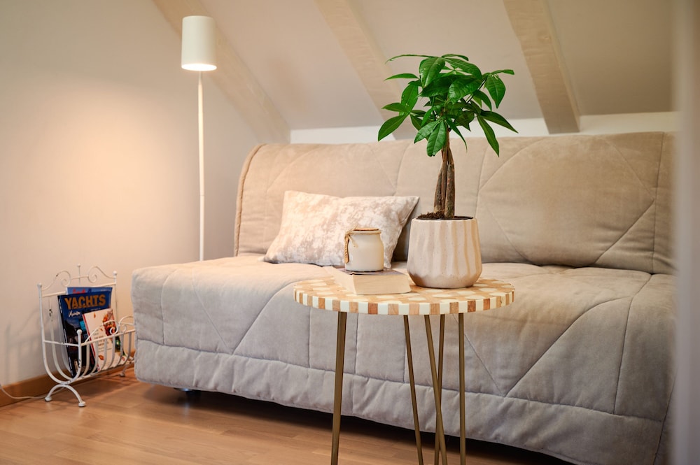 Deluxe Quadruple Room, City View photo 3