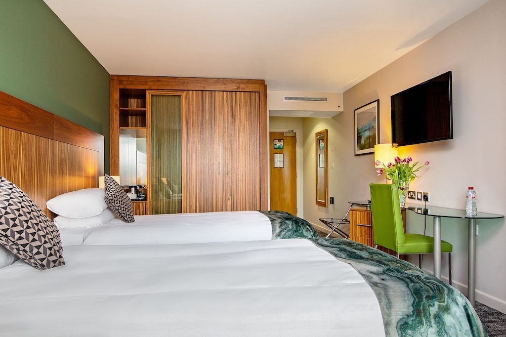 Deluxe Twin Room, Balcony, River View photo 2