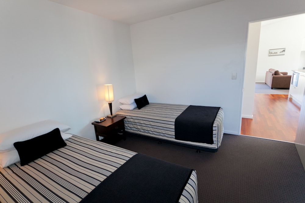 Standard Apartment, 2 Bedrooms photo 2