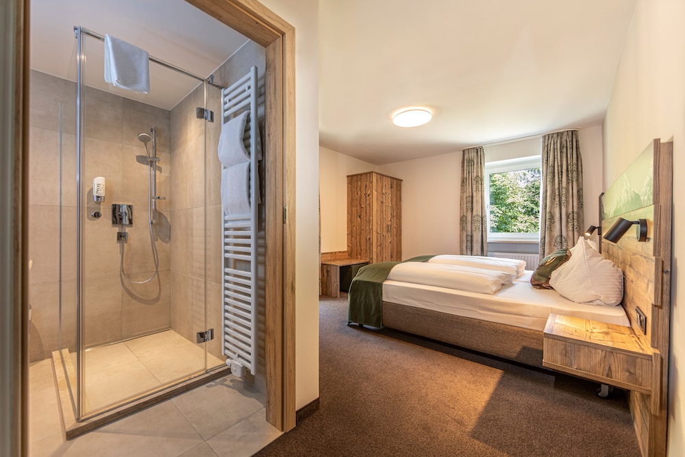 Double Room - Photo 6