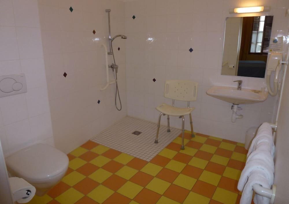 Standard Double Room photo 3
