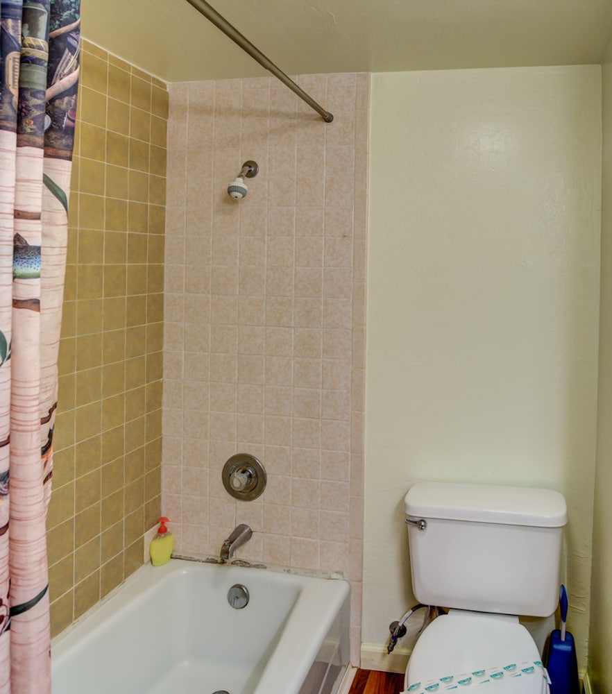 Condo, 1 Bedroom photo 2