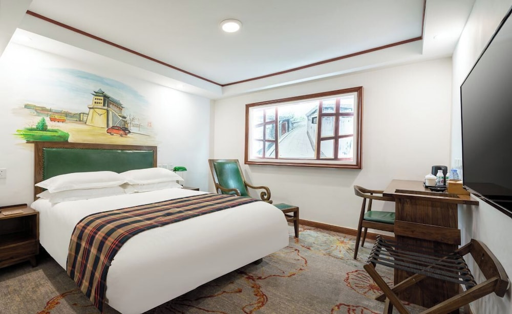 Superior King Room (No Window)