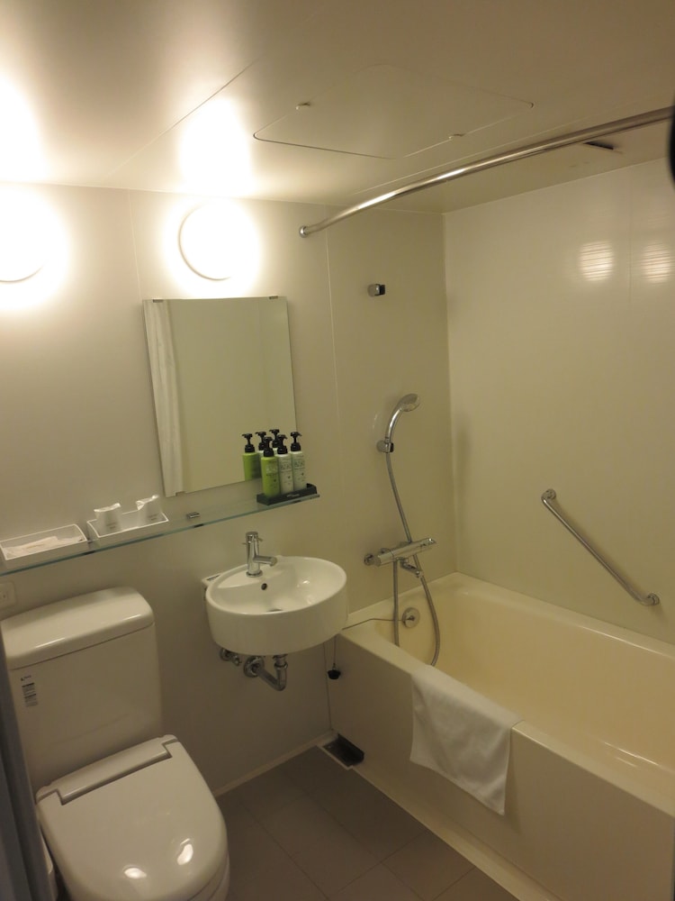 Twin Room, Non Smoking - Photo 2