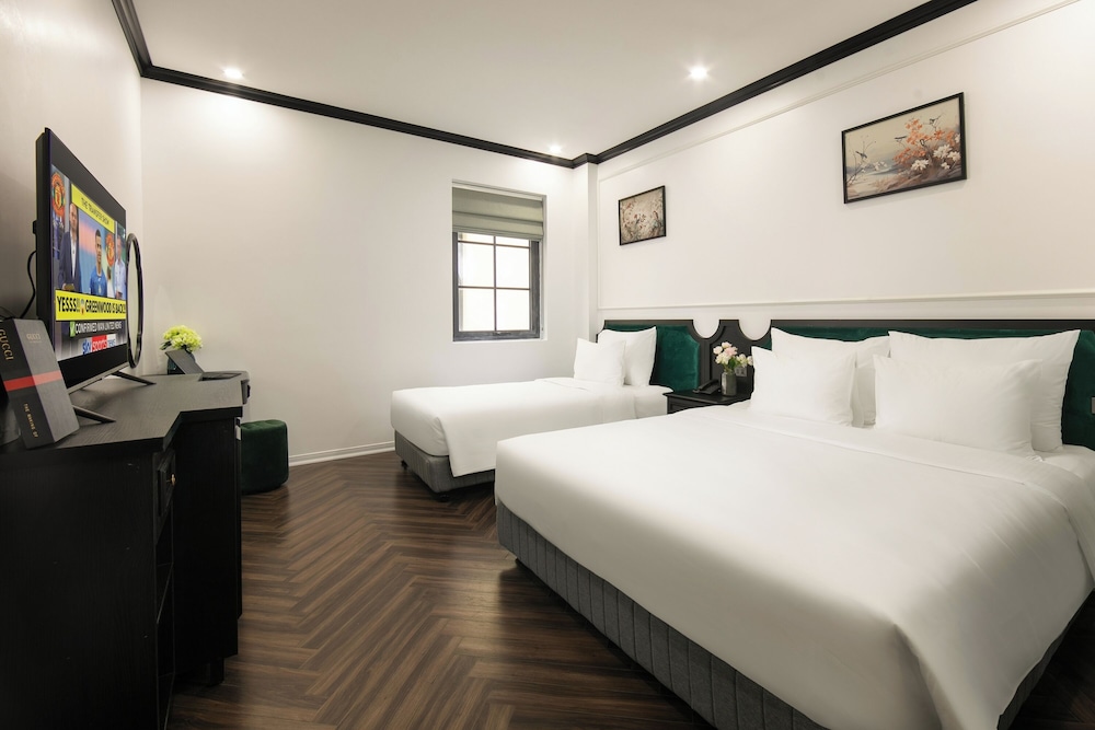 Executive Double Room, City View - Photo 10