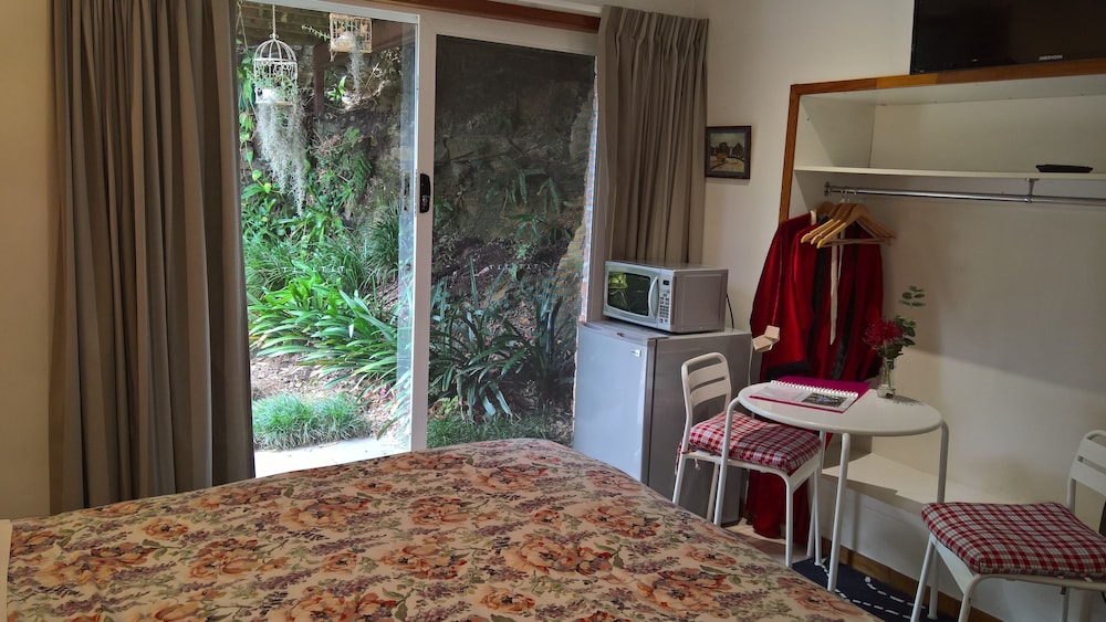 Garden Room with ensuite bathroom