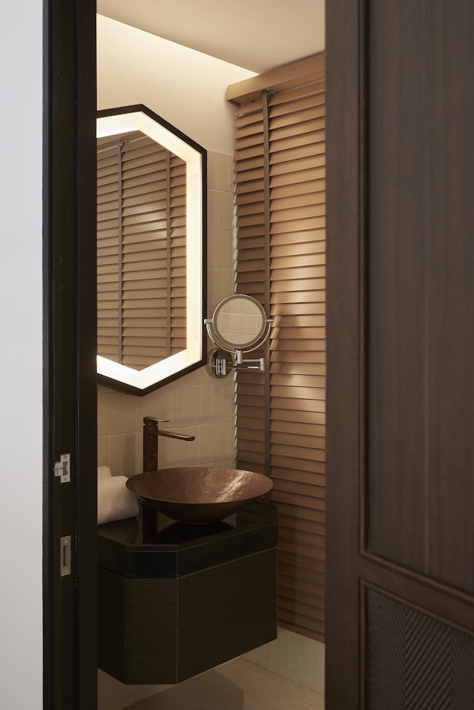 4 Bedroom Golden Teak Villa - Photo 2