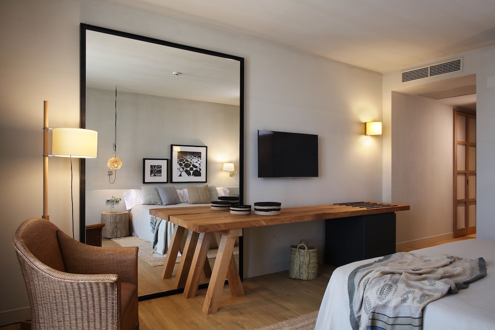 Standard Room - Photo 1
