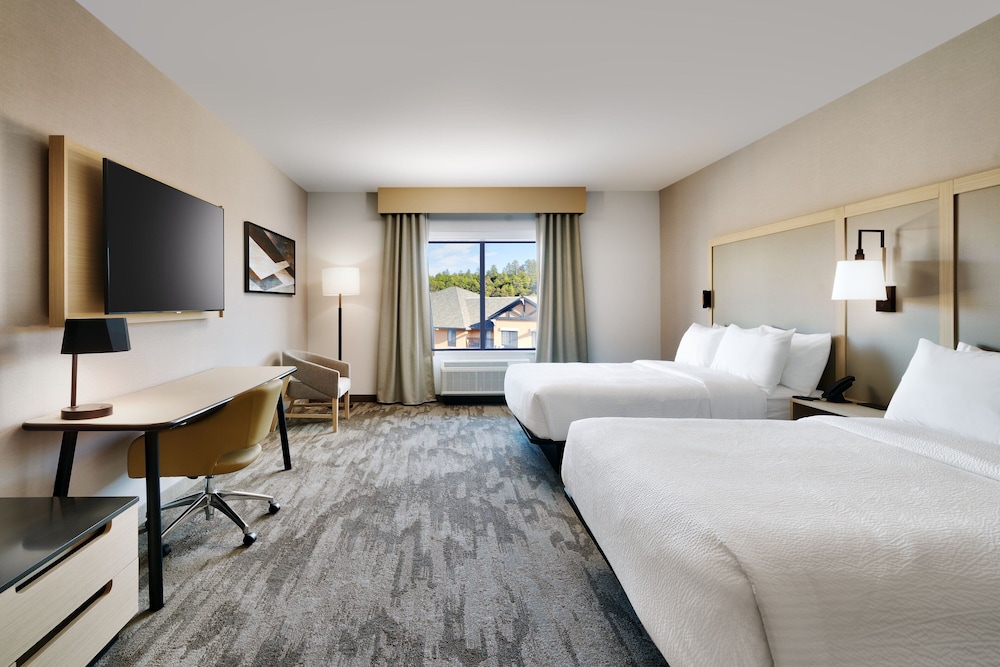 Room, 2 Queen Beds - Photo 2
