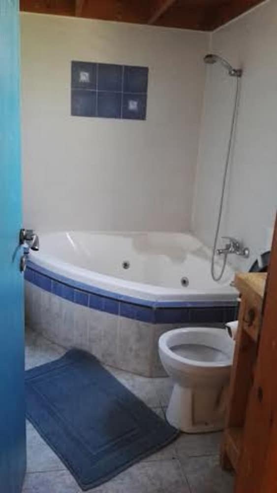 Chalet, Jetted Tub photo 2