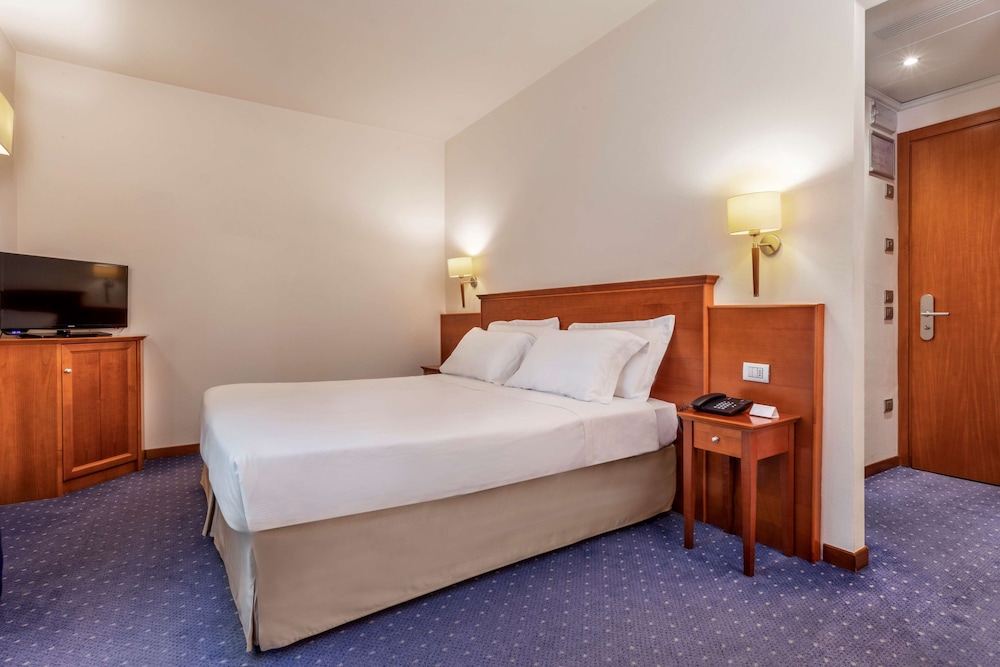 Comfort Room, Multiple Beds, Non Smoking (Twin bed on request) - Photo 5